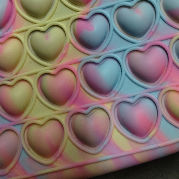Heart Pop It Fidget Bag - Picture 2 of 6